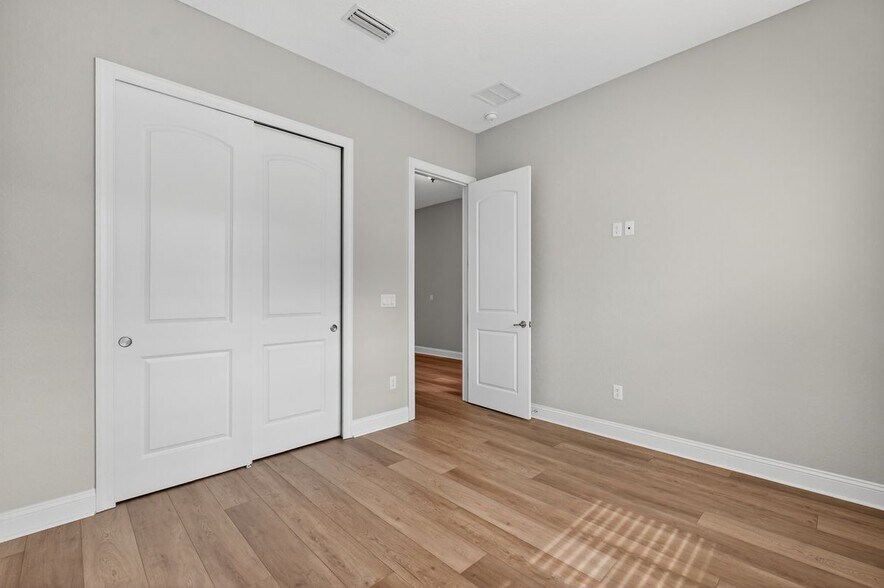 Building Photo - 105 Wye Rd