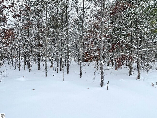 Building Photo - 9000 Kalkaska St