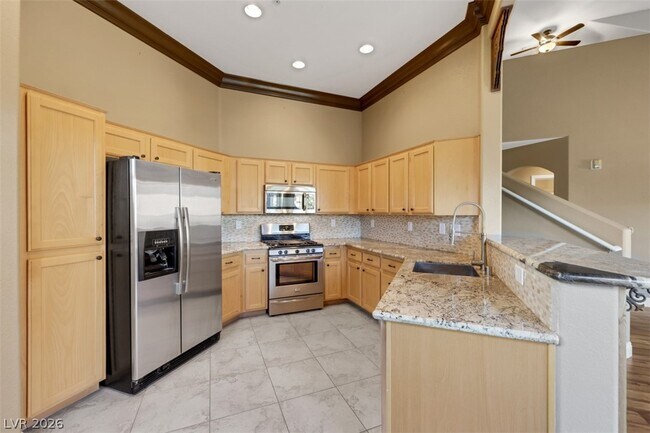 Building Photo - 3975 N Hualapai Way