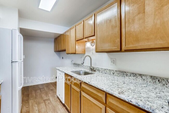 Building Photo - 7305 S Xenia Cir