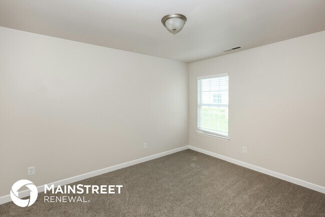 Building Photo - 4143 Broadstairs Dr SW