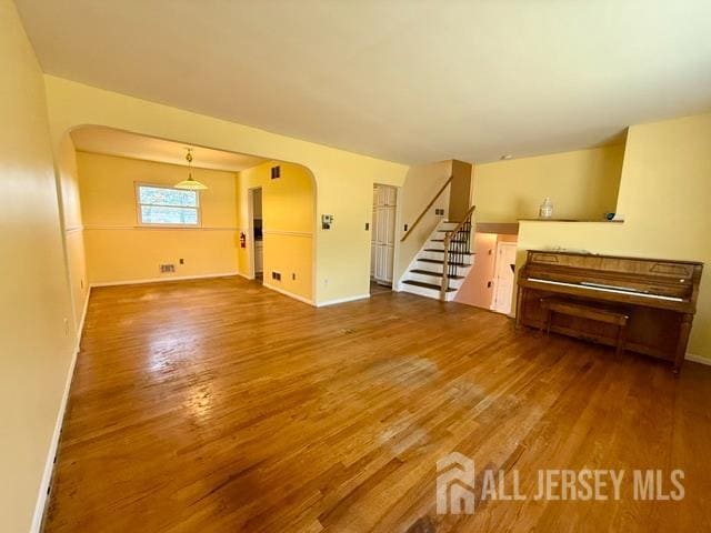 Building Photo - 5 Sussex Ct