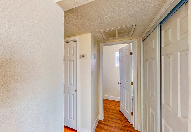 Building Photo - 1304 Rexford Pl