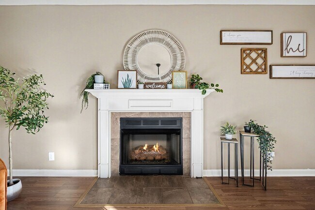 Building Photo - 1304 Freedom Dr