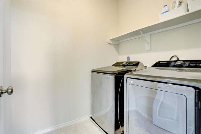 Building Photo - 3231 Longleaf Meadows Dr