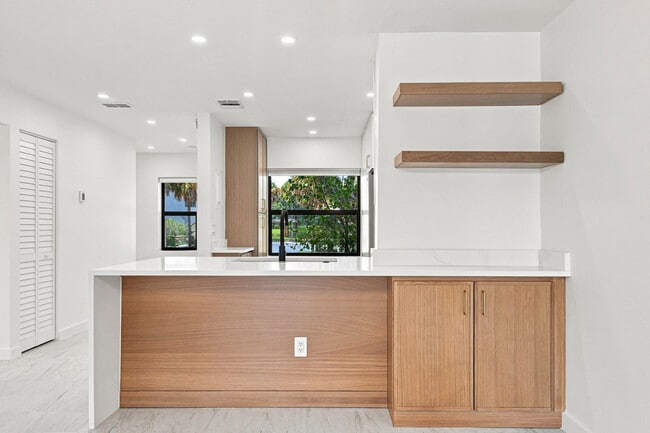 Building Photo - 21578 Juego Cir