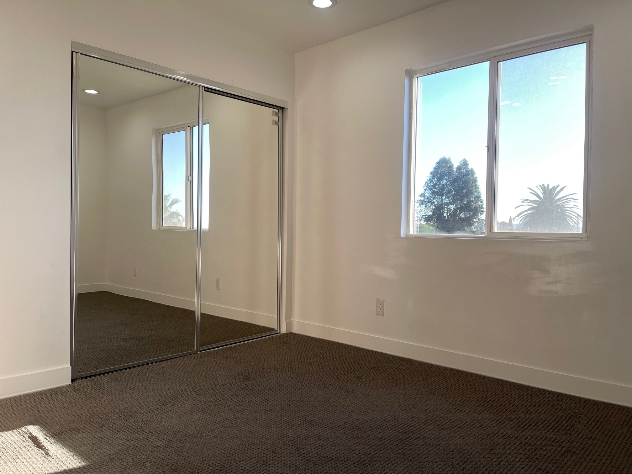 Building Photo - 479 Nassau Ave