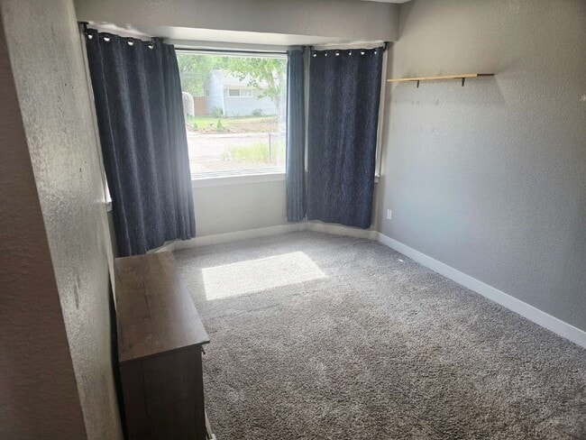 Building Photo - 57 Goret Dr