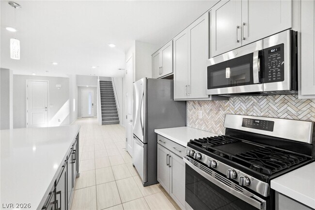 Building Photo - 12089 Arrebol Ave
