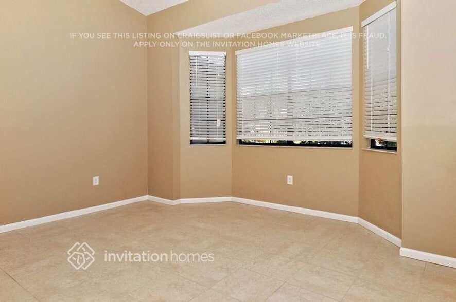 Building Photo - 7811 41st Ct E