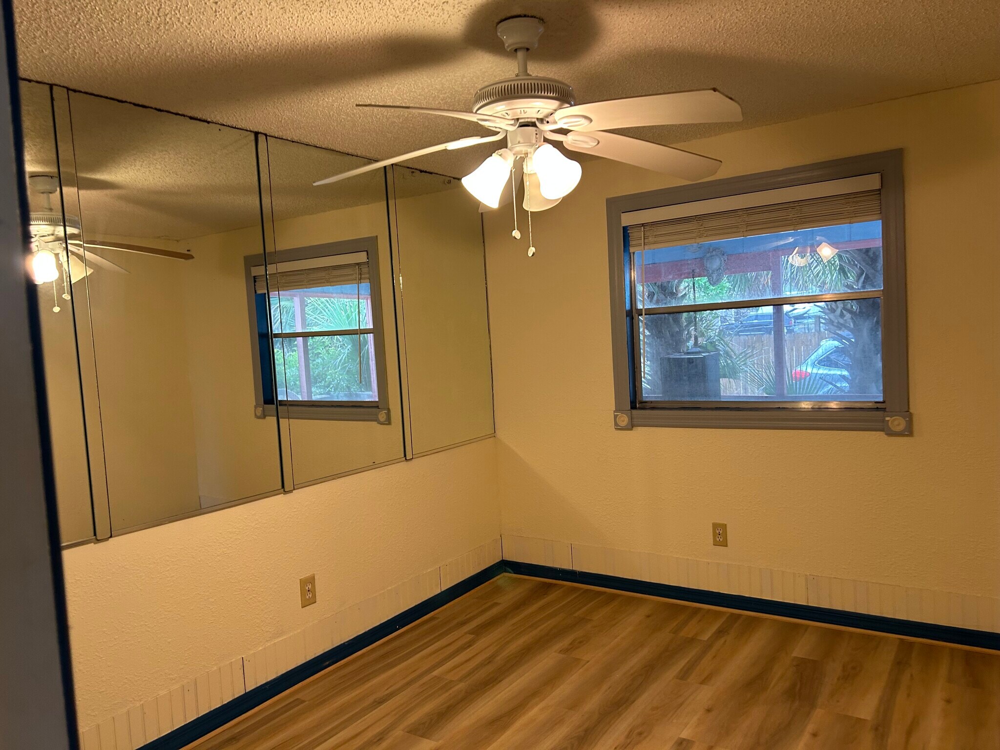 Building Photo - 135 Gassett Rd