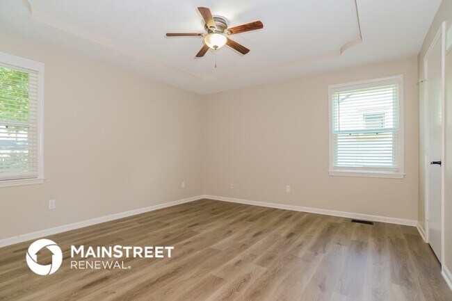 Building Photo - 2752 N 109th Terrace