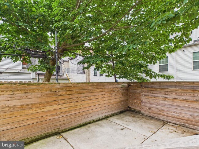 Building Photo - 2646 Manton St