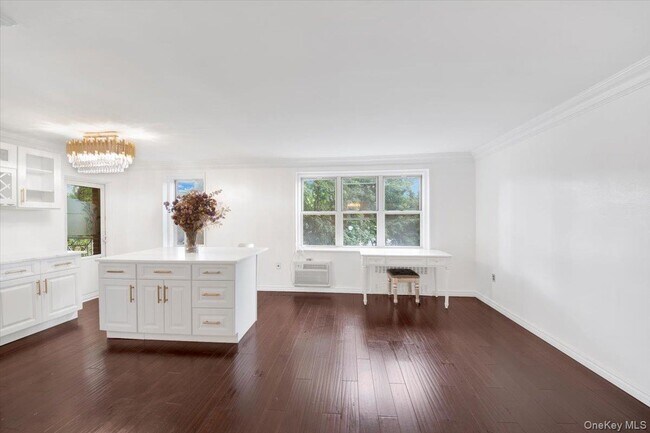 Building Photo - 1 Balint Dr