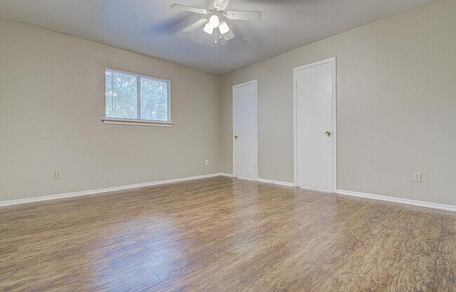 Building Photo - 819 Sirocco Dr