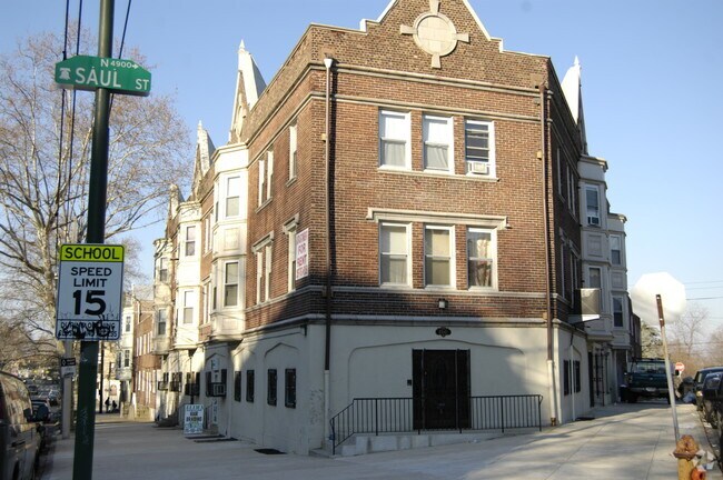 Primary Photo - 4941 Oxford Ave