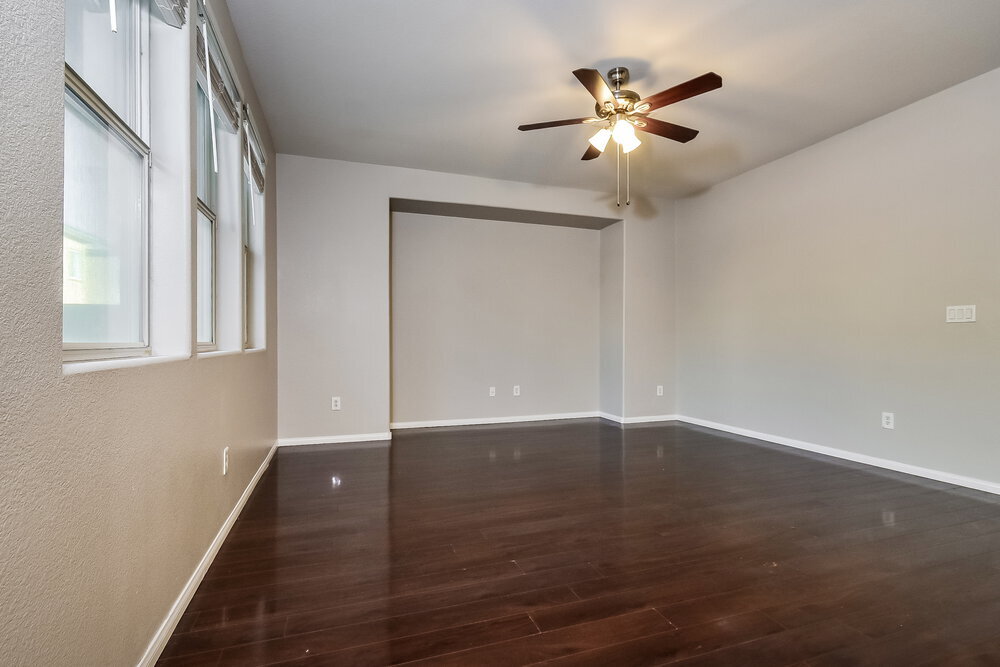 Building Photo - 324 Point Loma Ave