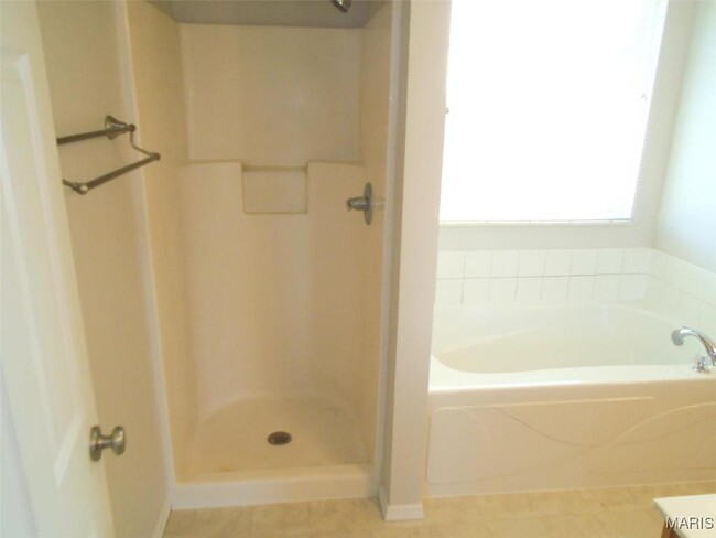 Building Photo - 940 Silverlink Dr