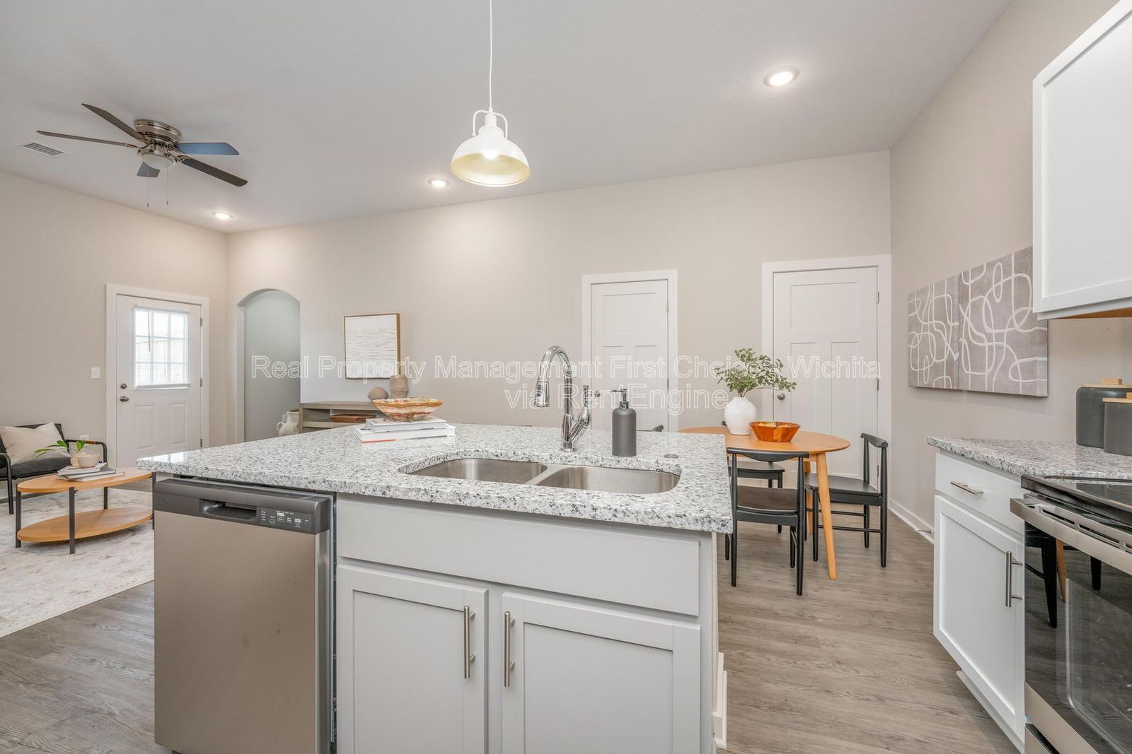 Building Photo - 3421 W 45th St S