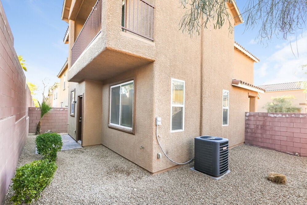 Building Photo - 10644 Gale Wind Ct