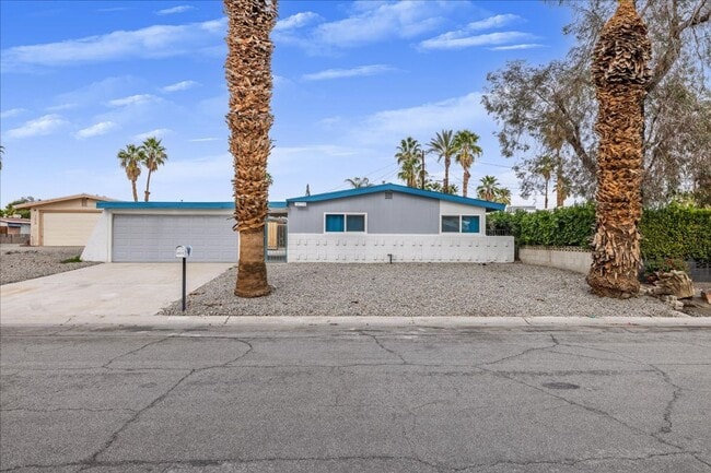 Building Photo - 3 Bed / 2 Bath Home with Two-Car Garage, Laundry and a Storage Shed/Work Space