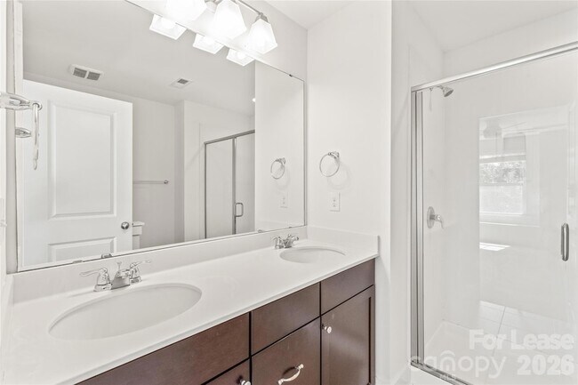 Building Photo - 2564 Tranquil Oak Pl