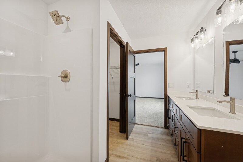 Building Photo - 18061 Walnut Circle