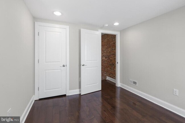 Building Photo - 2045 Wilder St