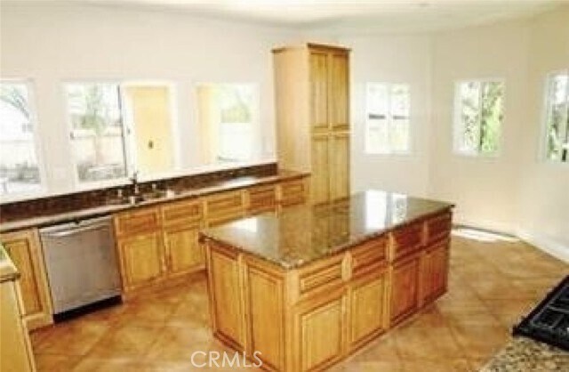 Building Photo - 507 Grove Pl