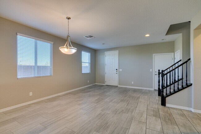 Building Photo - Beautiful Next-Gen Home with Private Entry Suite & Spacious Backyard