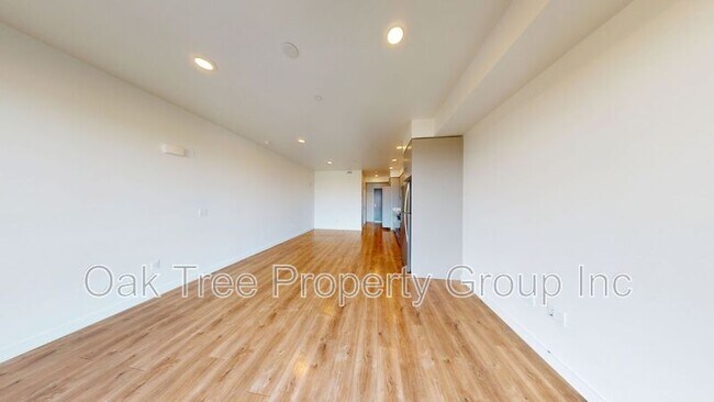 Building Photo - 532 Union St