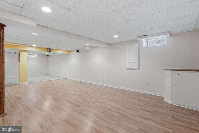 Building Photo - 50 Greylynne Dr