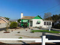 Building Photo - Farmhouse Style 2BD/1BA House For Rent   i...