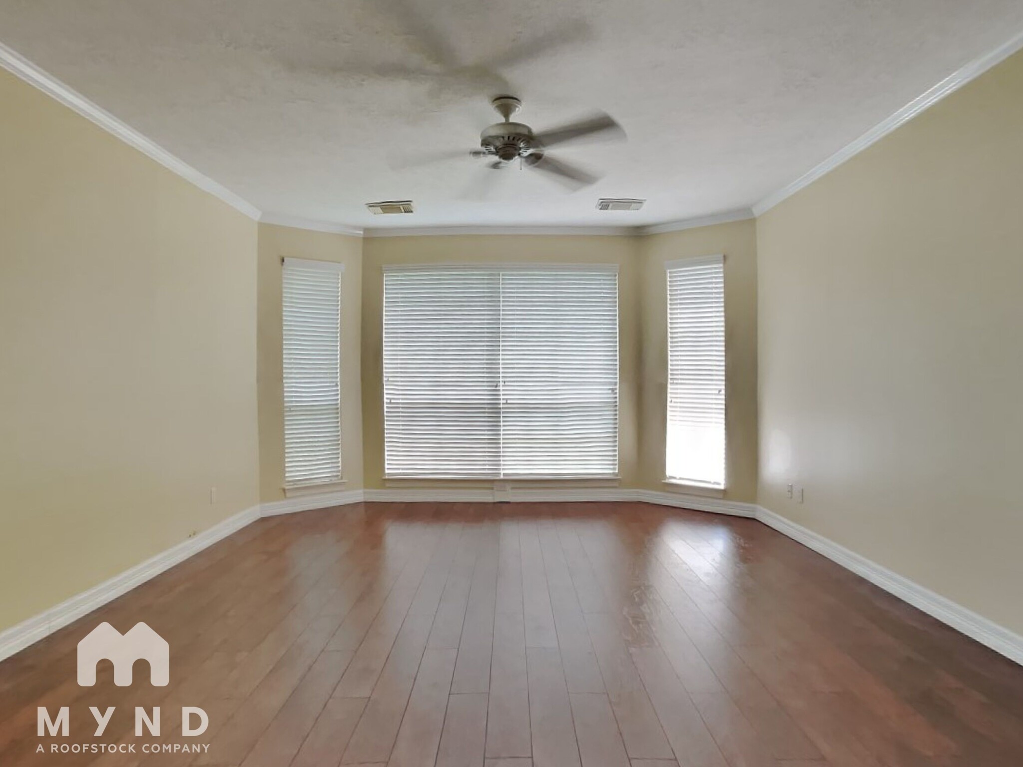 Building Photo - 1306 Silverleaf Dr