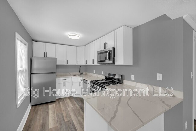 Building Photo - 1725 Hollins St