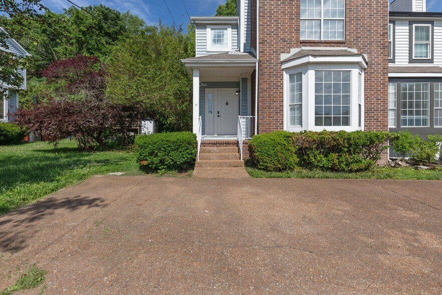 Building Photo - 5721 Brentwood Meadows Cir