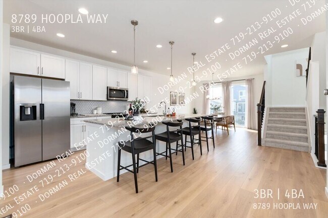 Building Photo - 8789 Hoopla Way