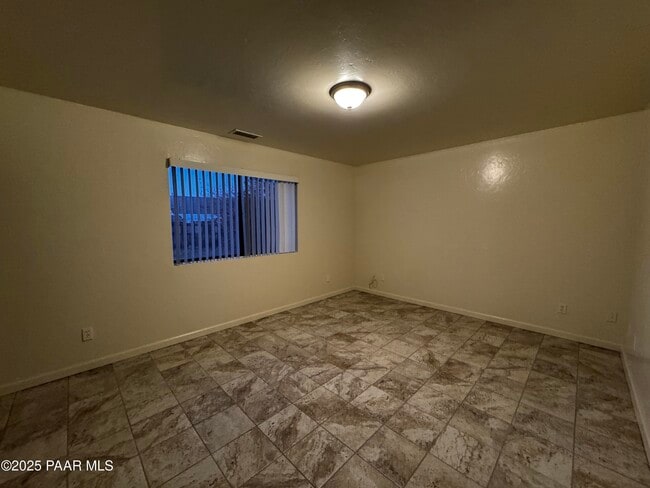 Building Photo - 7800 E Las Palmas Dr