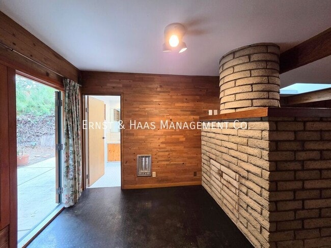 Building Photo - 1330 Ximeno Ave