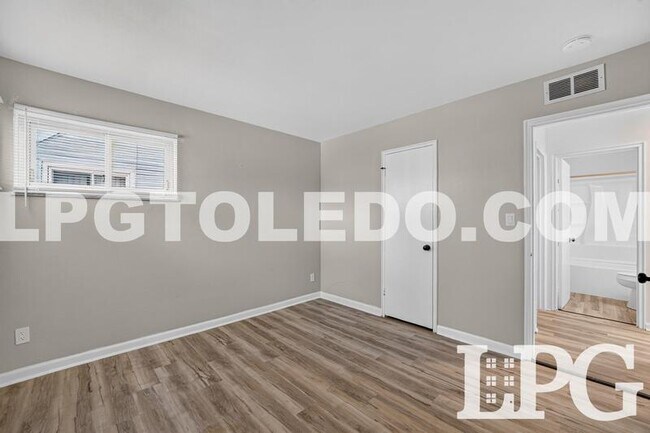 Building Photo - 5129 Wissman Rd