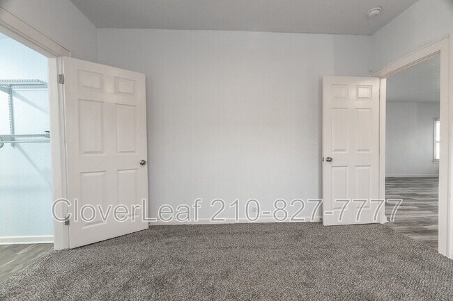 Building Photo - 112 W Hermine Blvd