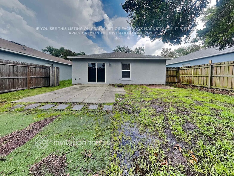 Building Photo - 10624 Navigation Dr