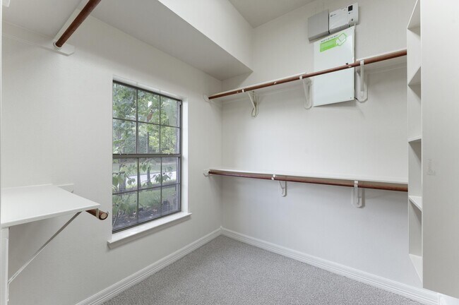 Building Photo - 361 W Tupelo Green Cir