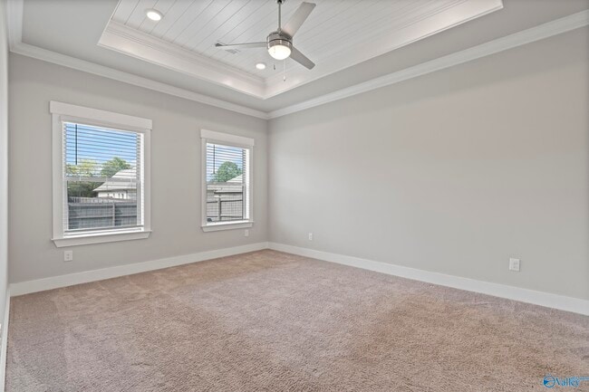 Building Photo - 14741 Greenleaf Dr