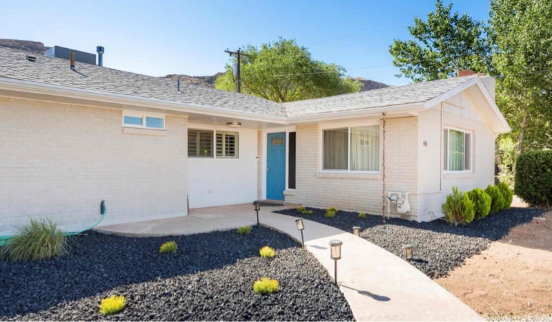 Building Photo - 881 S 180 W