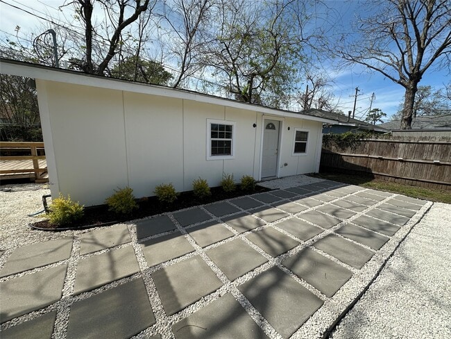 Building Photo - 4109 Edison St