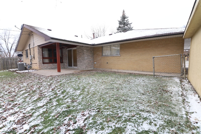 Building Photo - 4912 Powell Rd