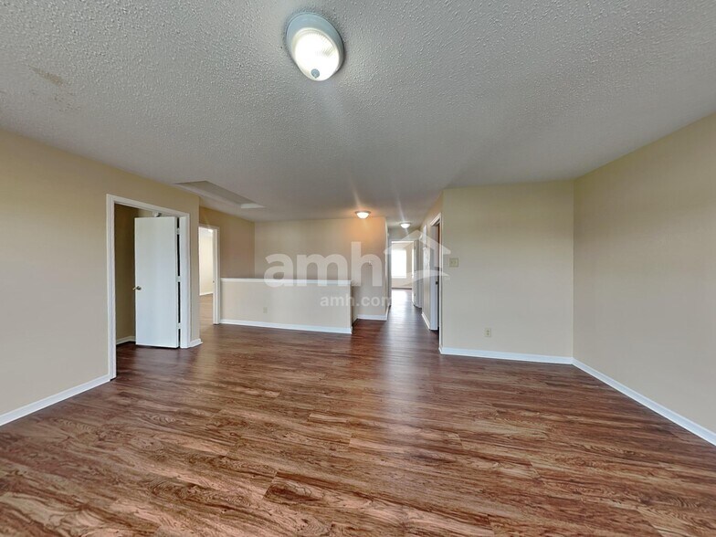 Building Photo - 5635 Olive Branch Way