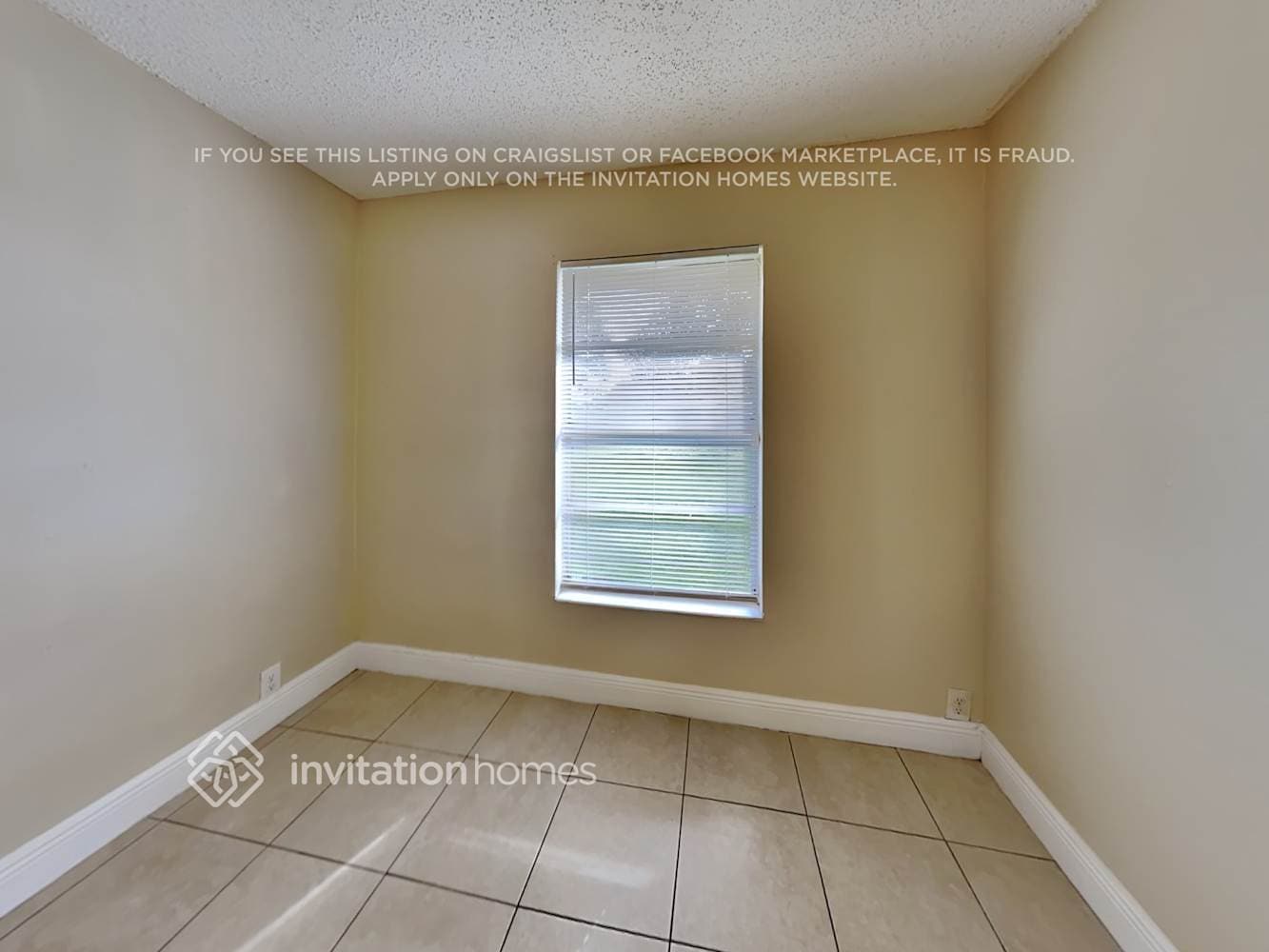 Building Photo - 127 Dove Cir