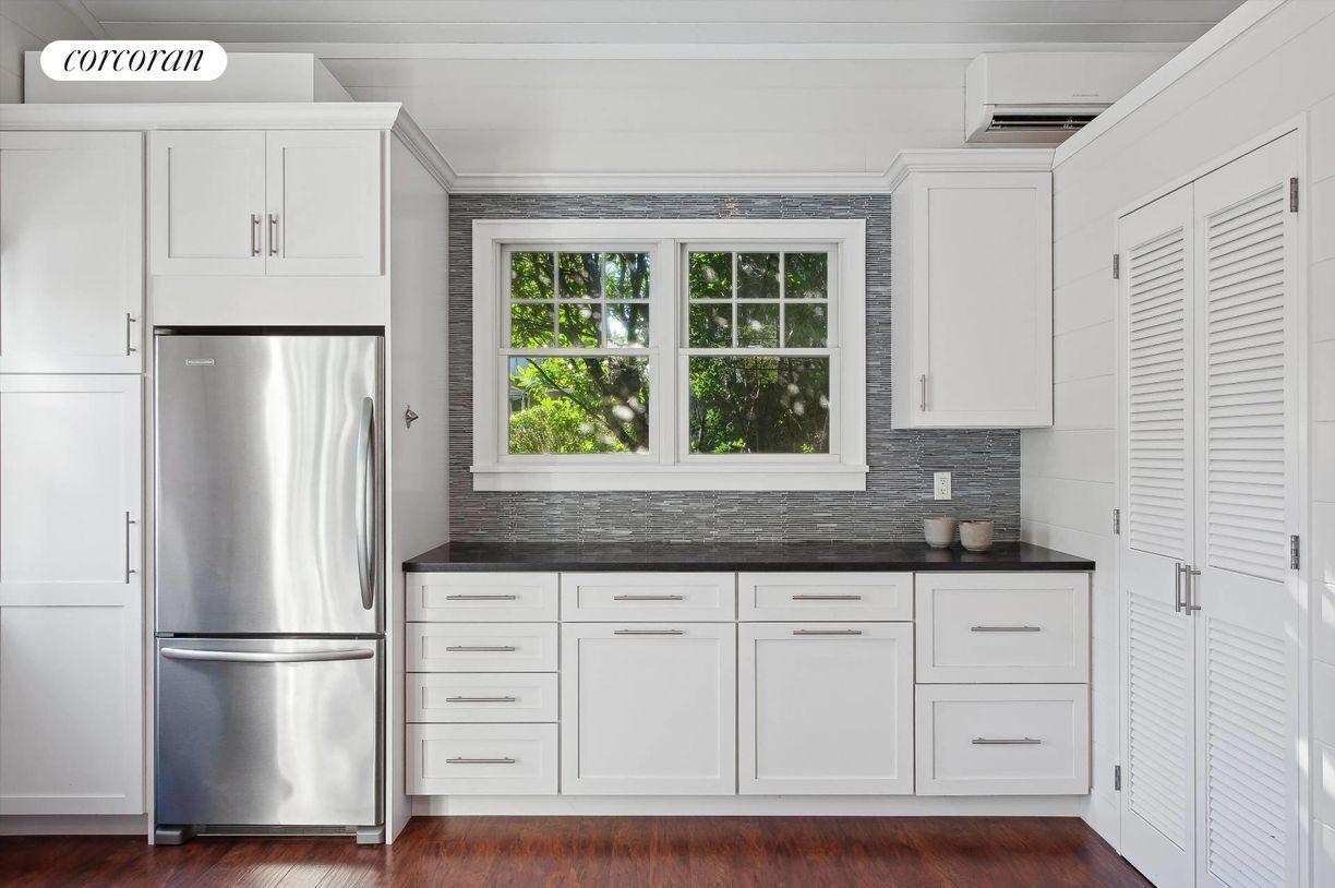 Building Photo - 39 Miller Ln W